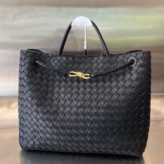 Bottega Veneta BV LARGE ANDIAMO 45CM BLACK LAMBSKIN