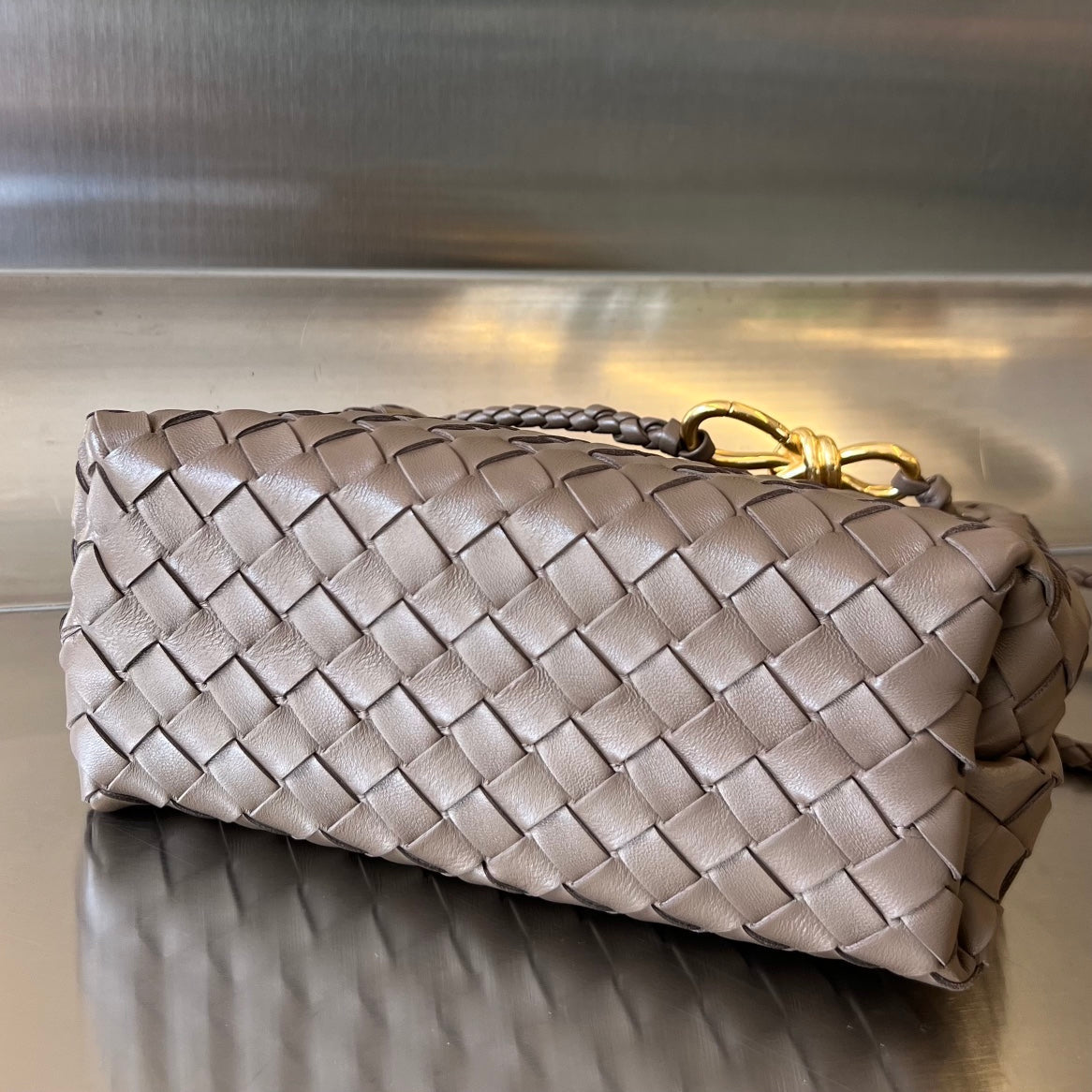 Bottega Veneta BV SMALL ANDIAMO 25CM CHOCOLATE LAMBSKIN