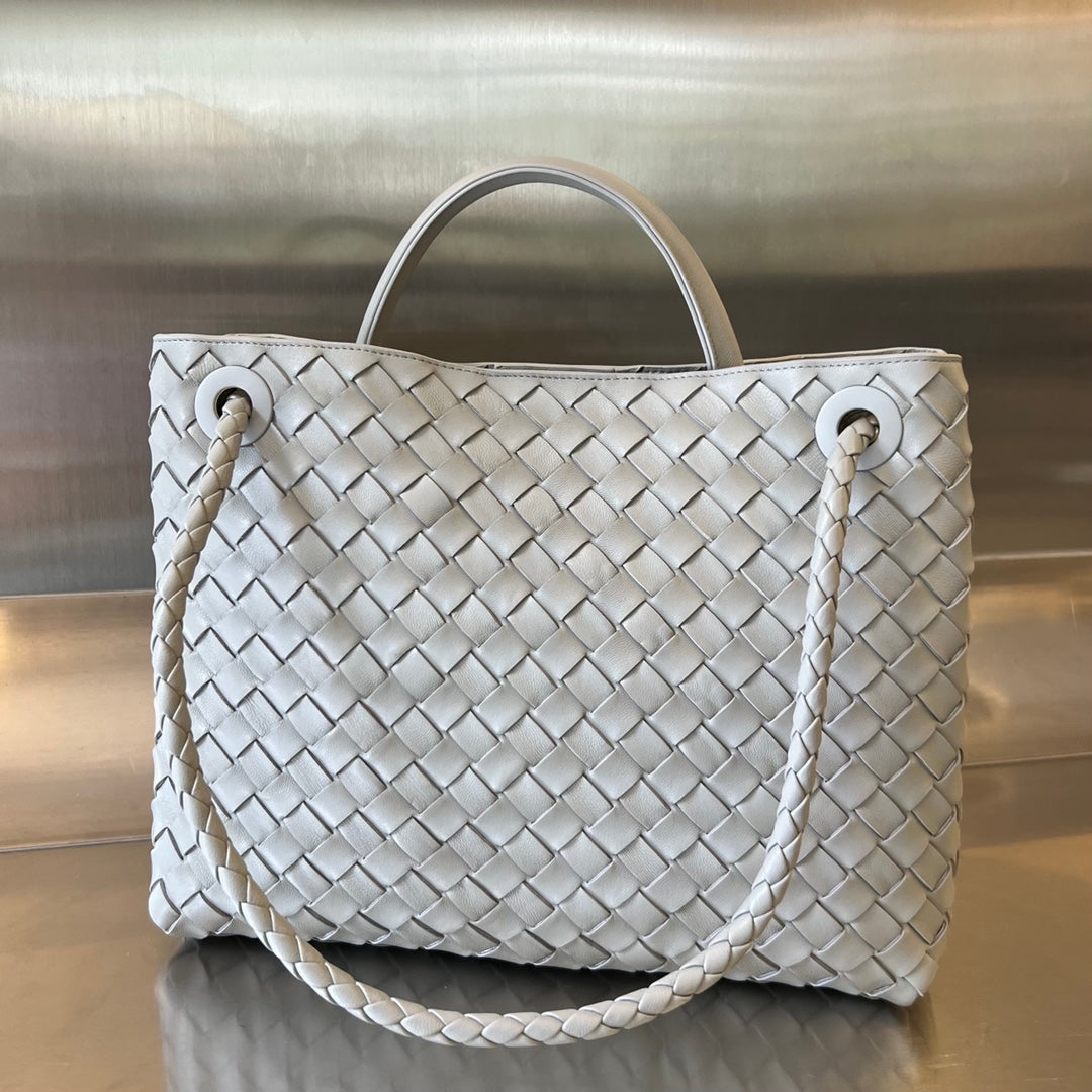 Bottega Veneta BV MEDIUM ANDIAMO 32CM GREY LAMBSKIN