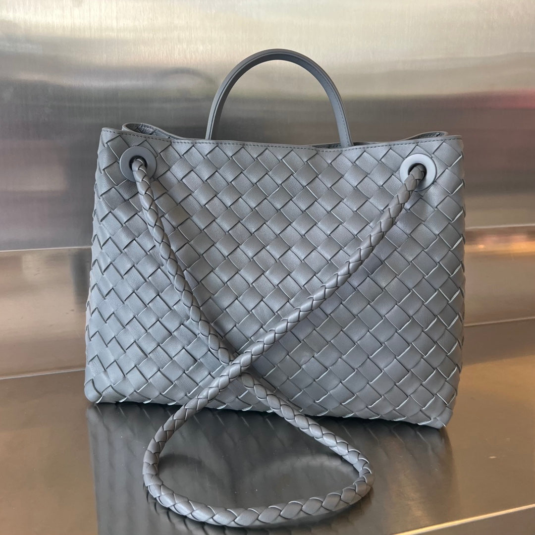 Bottega Veneta BV MEDIUM ANDIAMO 32CM DARK GREY LAMBSKIN