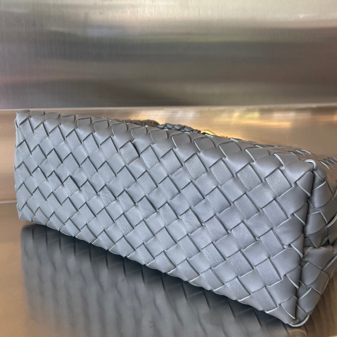 Bottega Veneta BV MEDIUM ANDIAMO 32CM DARK GREY LAMBSKIN