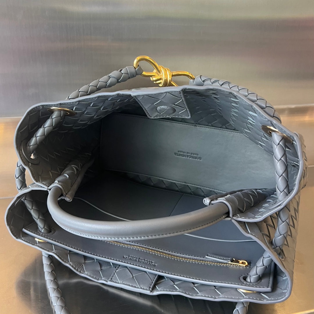 Bottega Veneta BV MEDIUM ANDIAMO 32CM DARK GREY LAMBSKIN