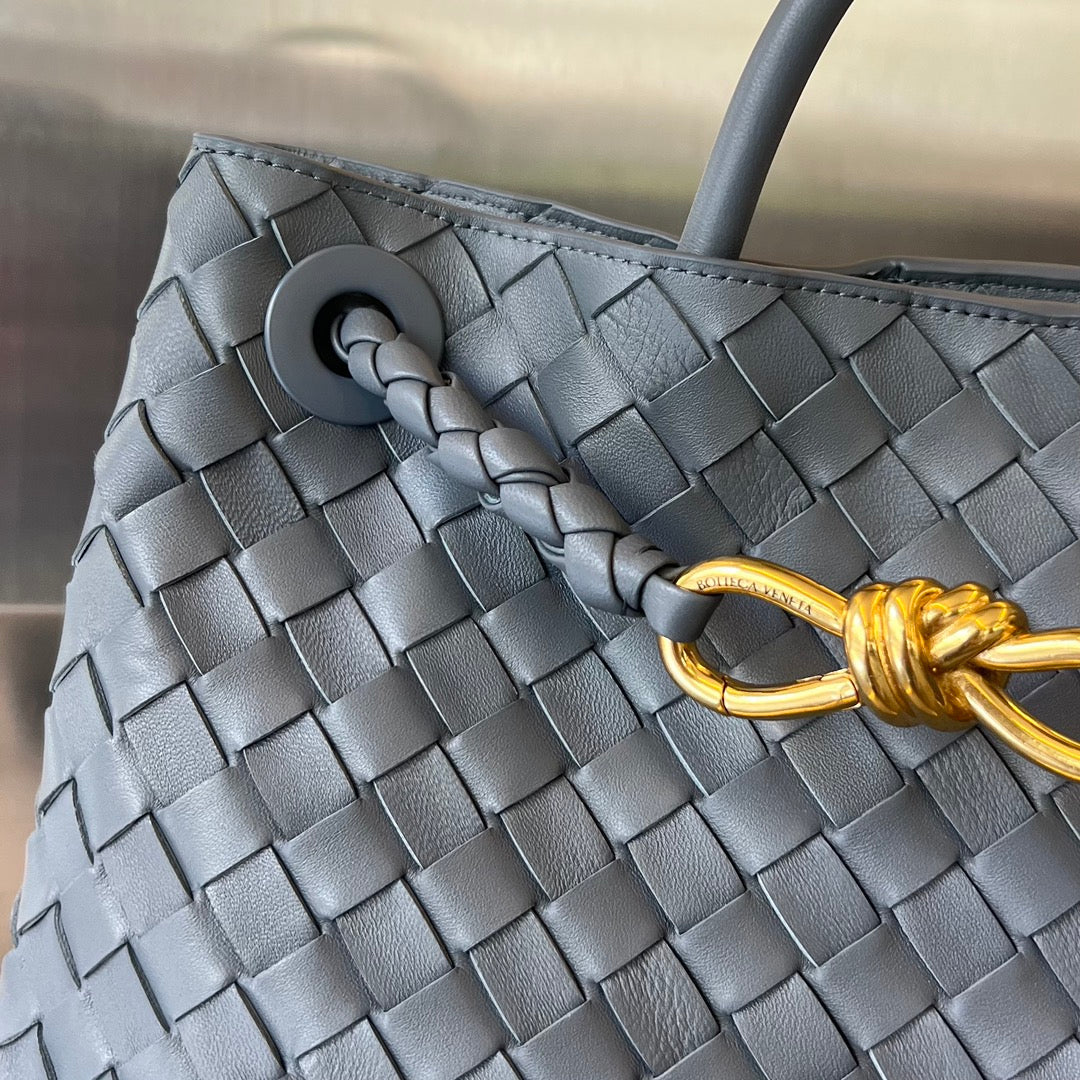 Bottega Veneta BV MEDIUM ANDIAMO 32CM DARK GREY LAMBSKIN