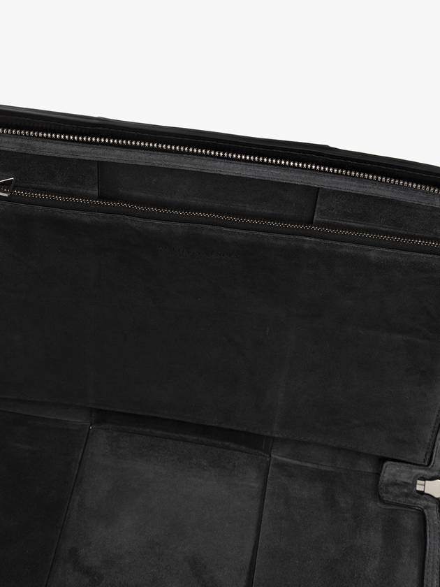 Bottega Veneta Maxi Intrecciato Leather Clutch Bag Black