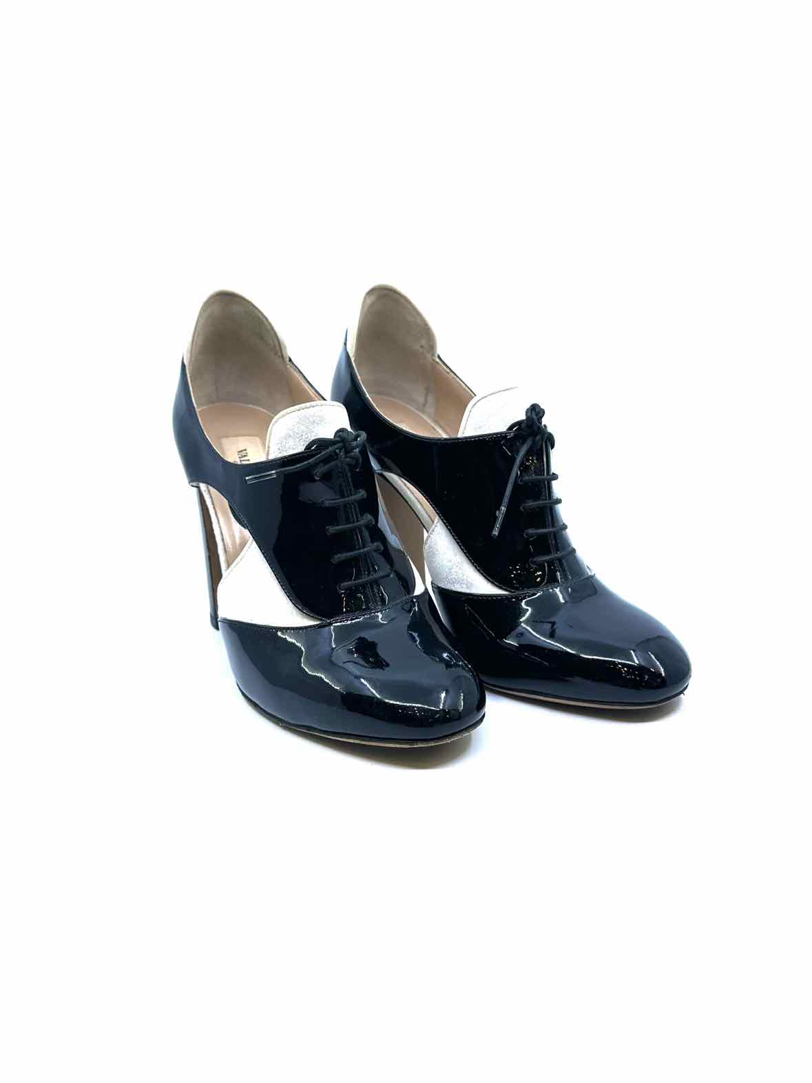 VALENTINO Size 7 black, white Patent Leather Velvet Solid Pumps