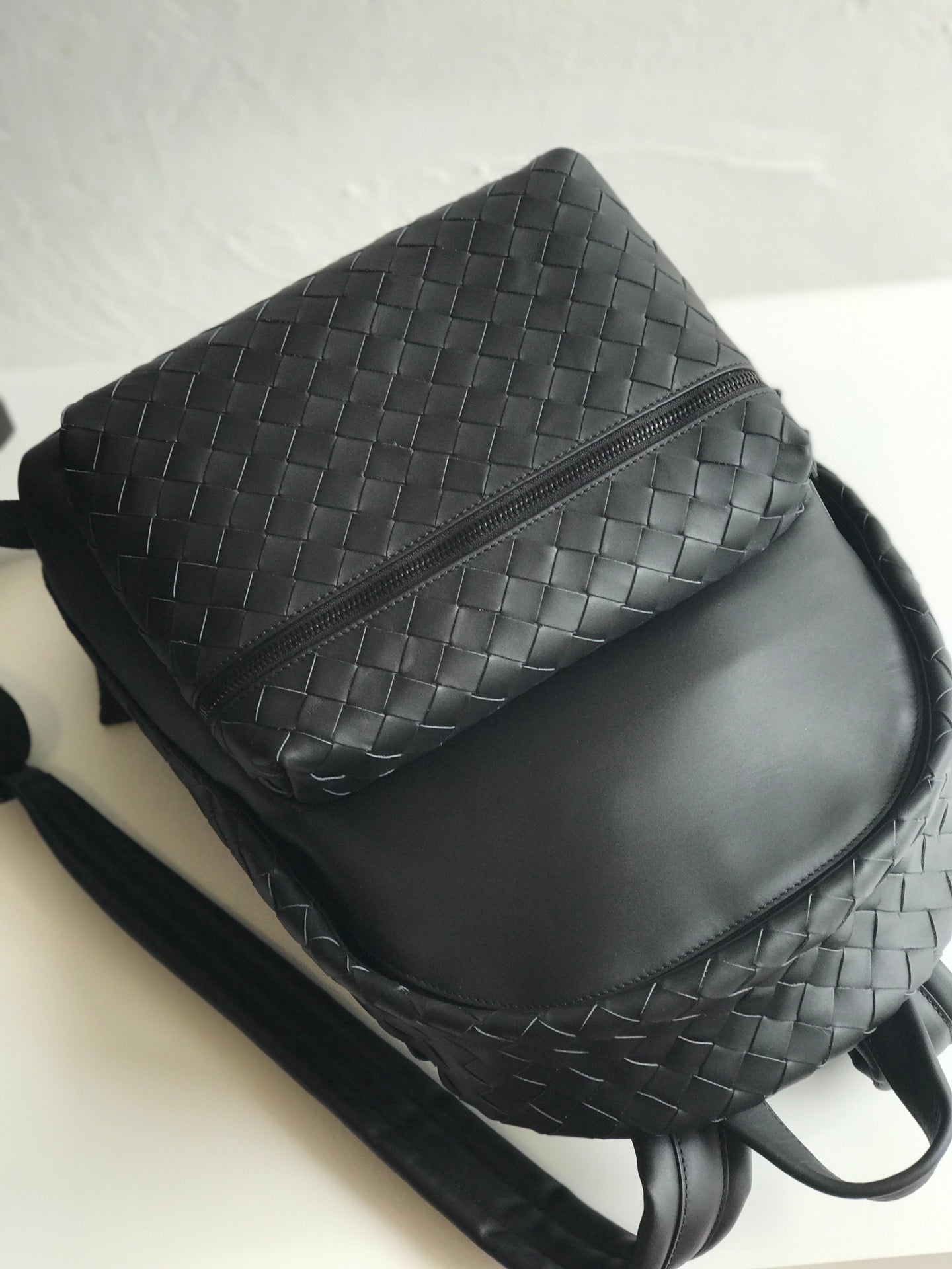 Bottega Veneta SMALL INTRECCIATO 41 BACKPACK IN BLACK CALFSKIN
