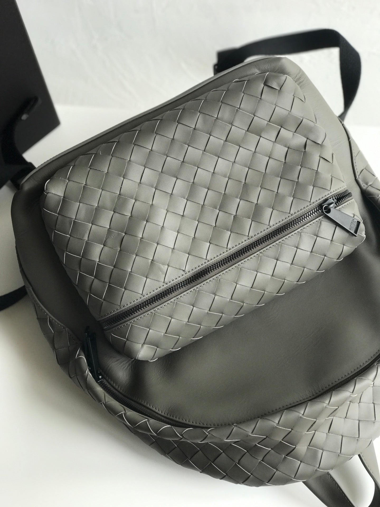 Bottega Veneta SMALL INTRECCIATO 41 BACKPACK IN CHARCOAL BLACK CALFSKIN