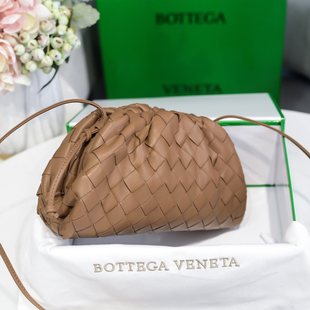 Bottega Veneta Mini Pouch 22cm Brown Calfskin