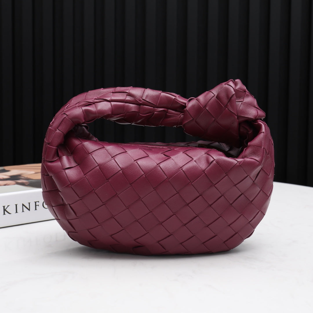 Bottega Veneta mini jodie 28 burgundy lambskin