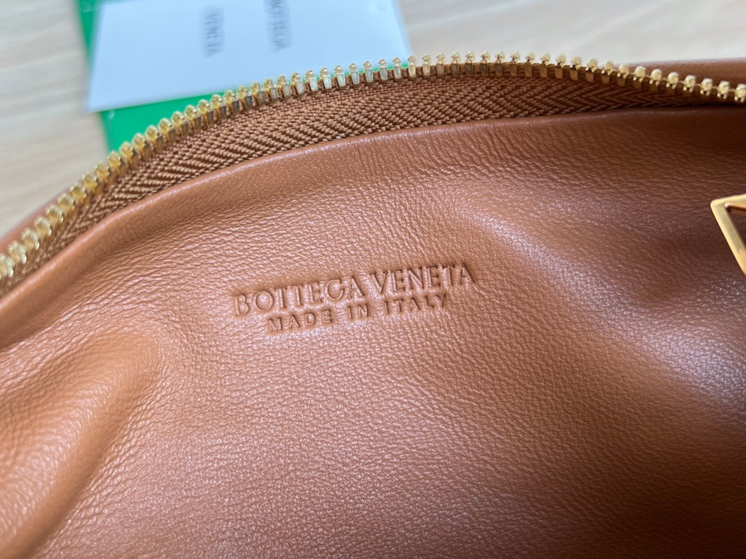 Bottega Veneta mini jodie 28 brown lambskin
