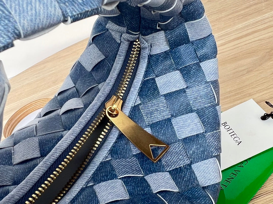 Bottega Veneta mini jodie 28 blue denim lambskin