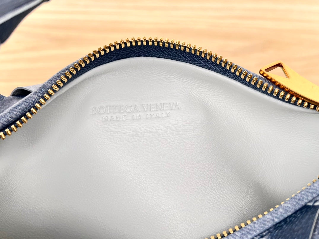 Bottega Veneta mini jodie 28 blue denim lambskin