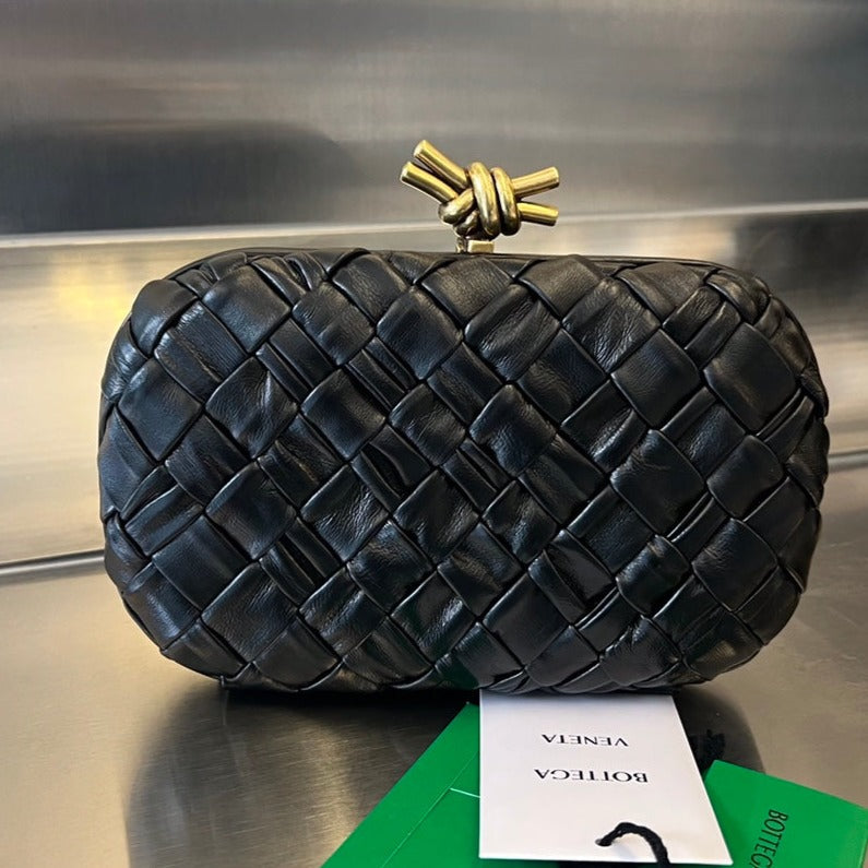 Bottega Veneta KNOT 19 IN BLACK LAMBSKIN