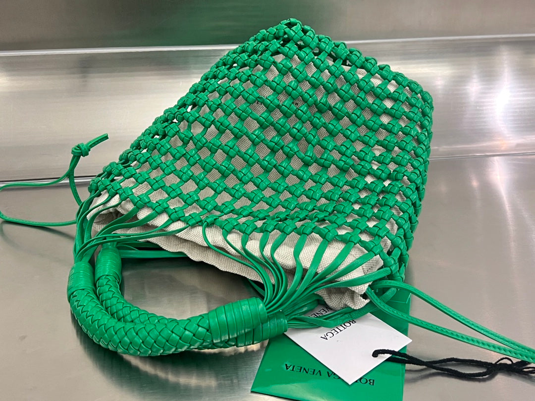 Bottega Veneta CAVALLINO 23 BAG IN GREEN LAMBSKIN
