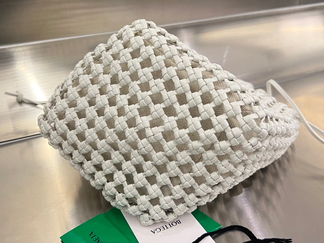 Bottega Veneta CAVALLINO 23 BAG IN WHITE LAMBSKIN