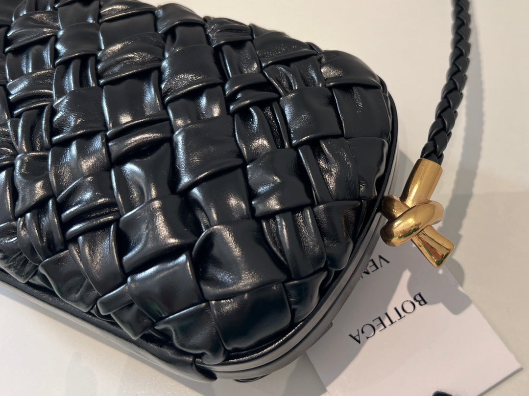 Bottega Veneta KNOT 20 IN BLACK LAMBSKIN WITH CHAIN