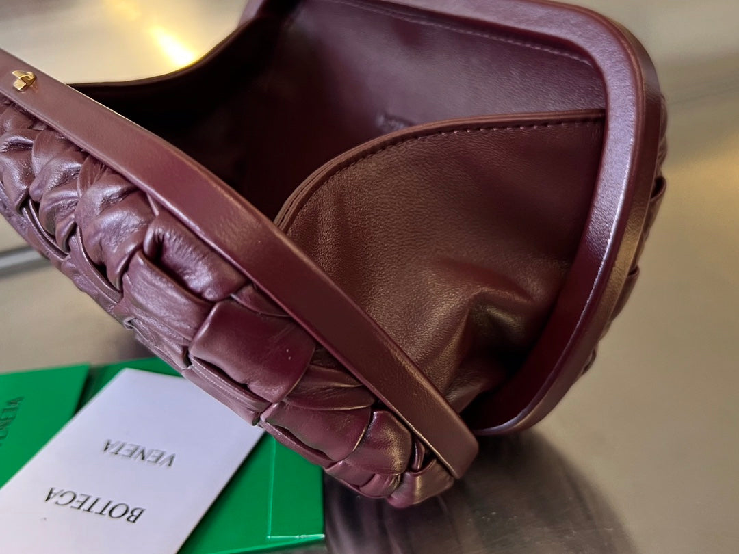 Bottega Veneta KNOT 19 IN BAROLO LAMBSKIN