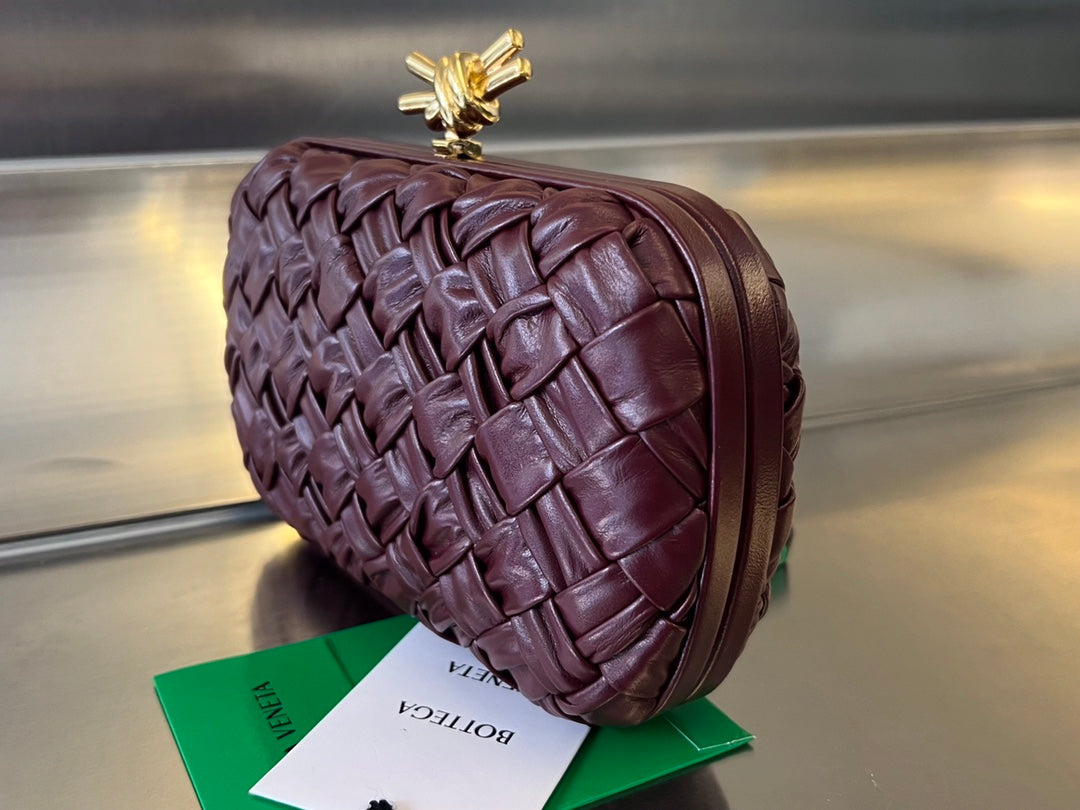 Bottega Veneta KNOT 19 IN BAROLO LAMBSKIN