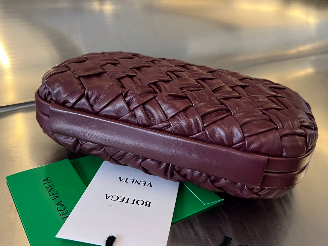 Bottega Veneta KNOT 19 IN BAROLO LAMBSKIN