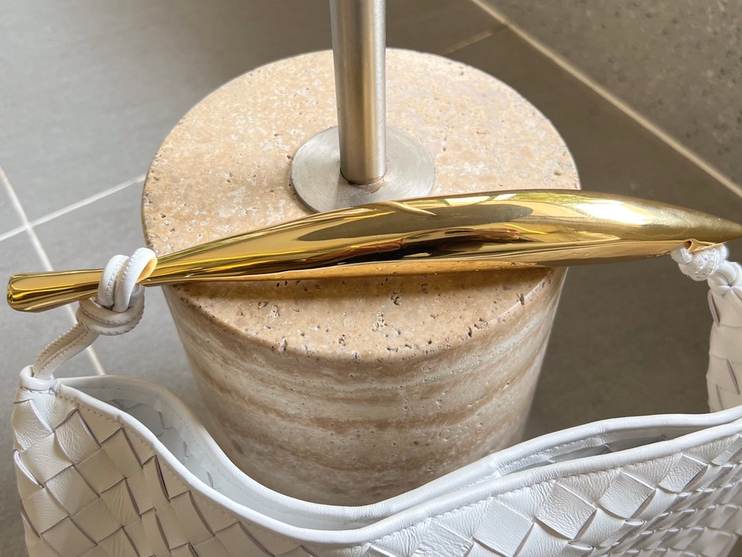 Bottega Veneta SARDINE 33 WITH CHAIN IN WHITE LAMBSKIN