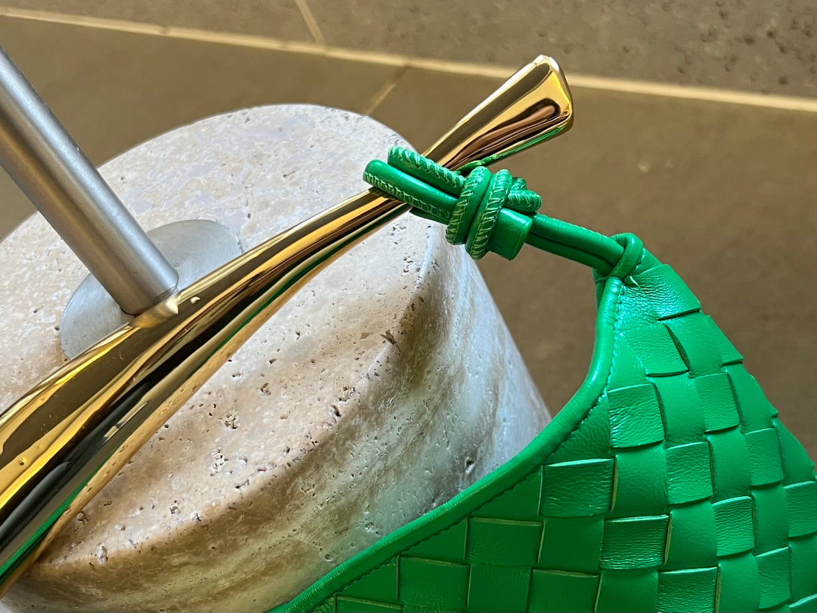 Bottega Veneta SARDINE 33 WITH CHAIN IN SHAMROCK GREEN LAMBSKIN