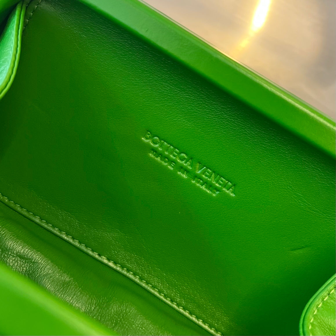 Bottega Veneta KNOT 20 IN EMERALD GREEN LAMBSKIN WITH CHAIN