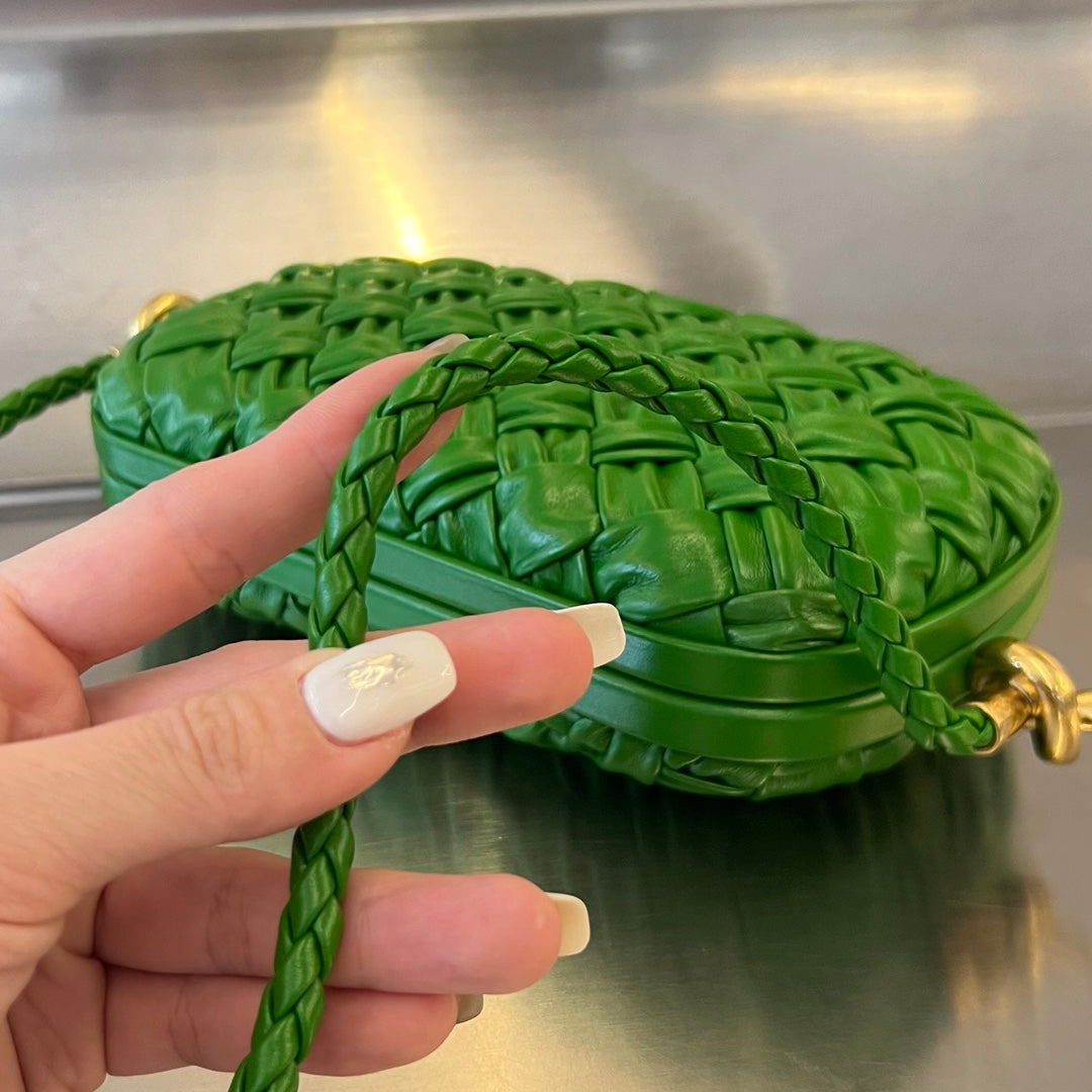 Bottega Veneta KNOT 20 IN EMERALD GREEN LAMBSKIN WITH CHAIN