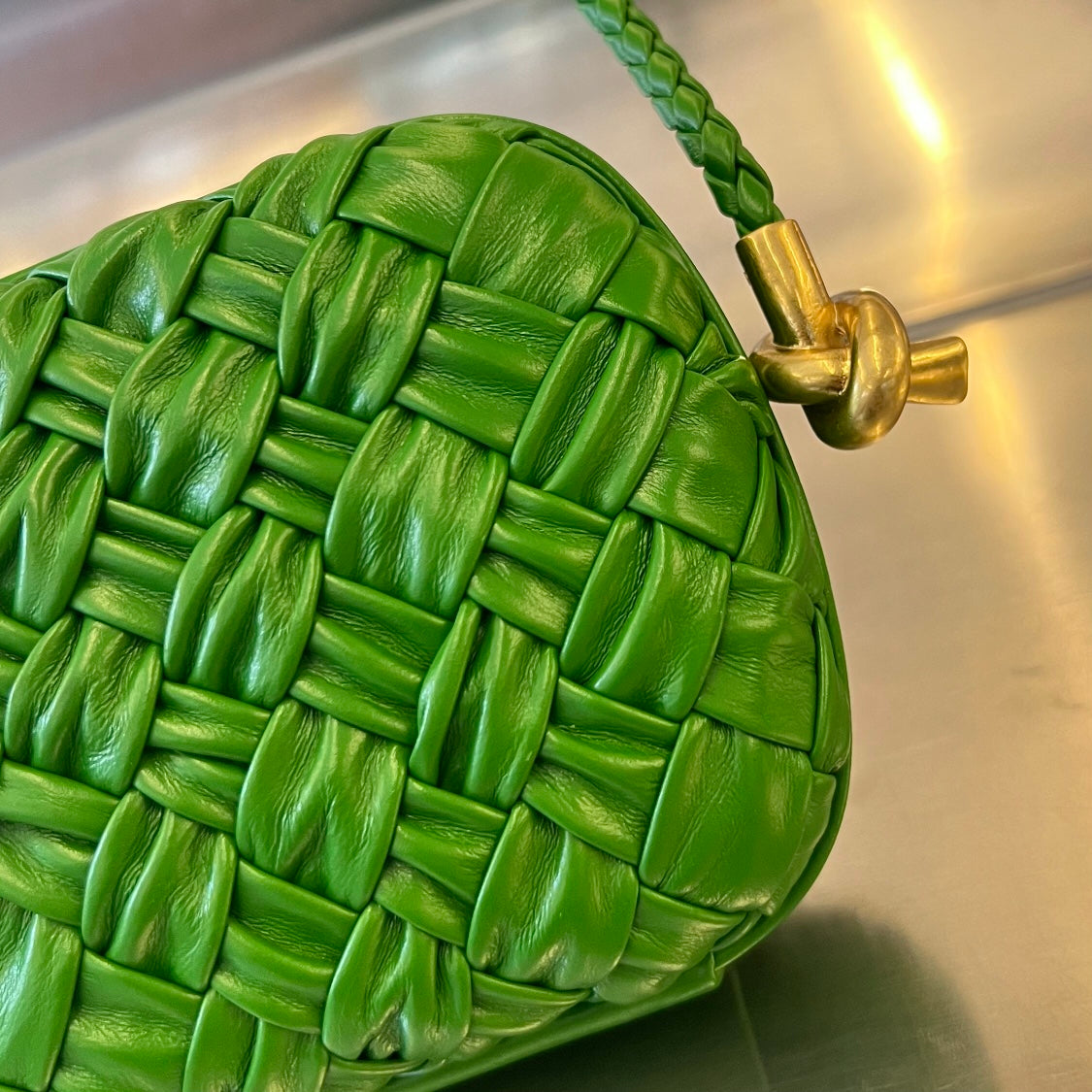 Bottega Veneta KNOT 20 IN EMERALD GREEN LAMBSKIN WITH CHAIN