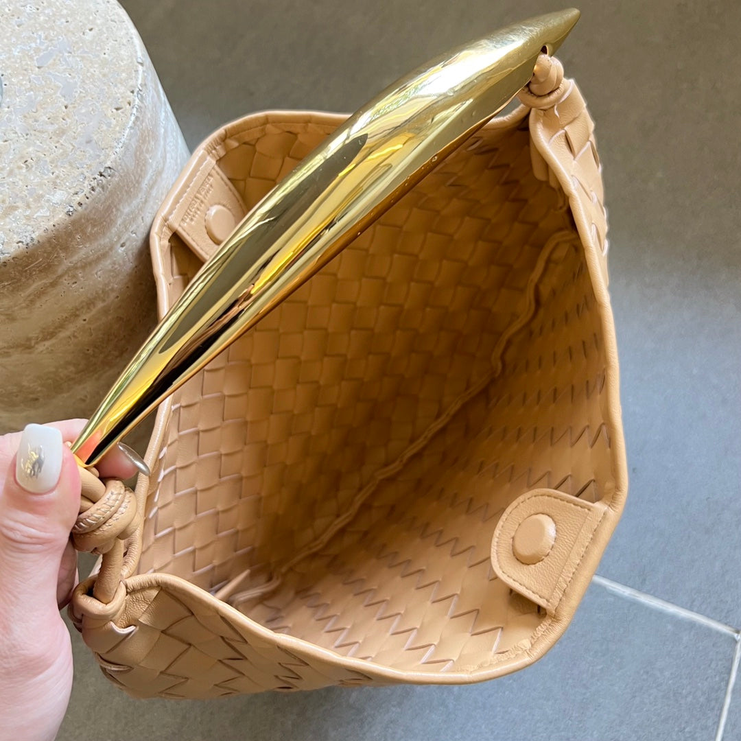 Bottega Veneta SARDINE 33 WITH CHAIN IN DARK CREAM LAMBSKIN