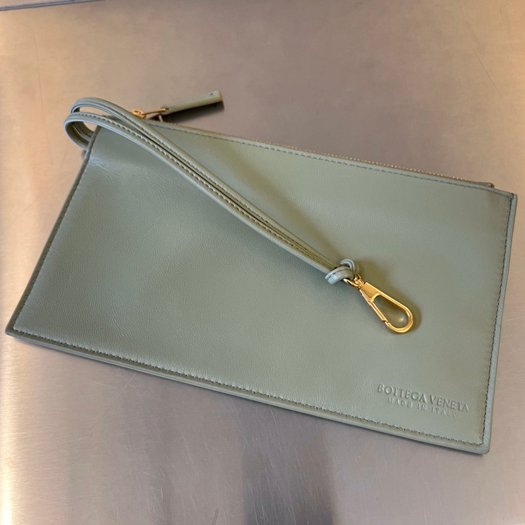 Bottega Veneta MEDIUM 28 CASSETTE GREY LAMBSKIN