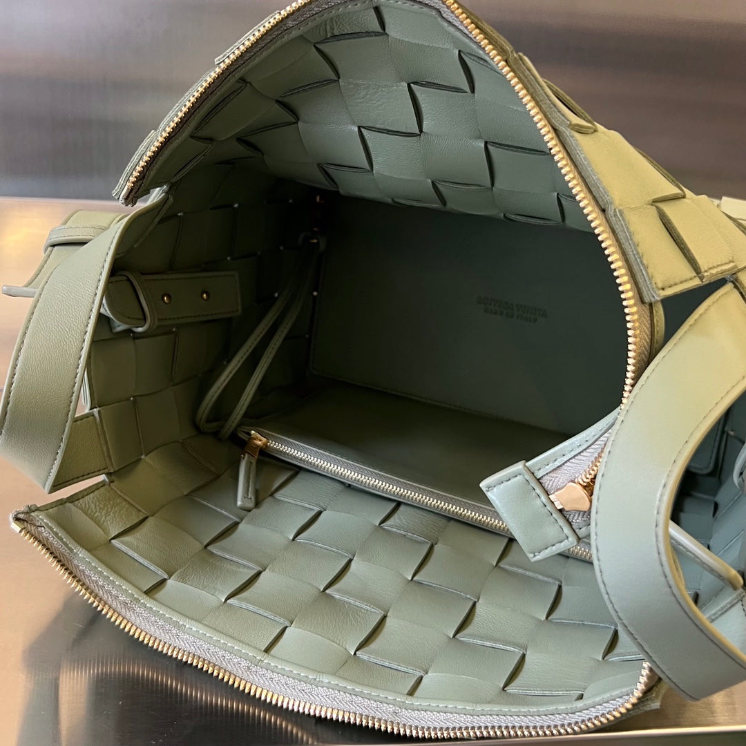 Bottega Veneta MEDIUM 28 CASSETTE GREY LAMBSKIN