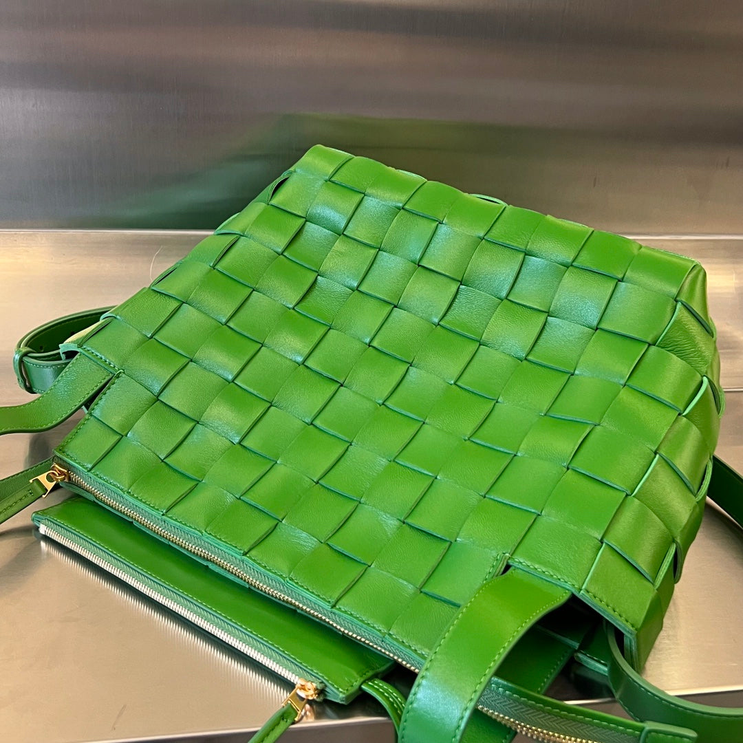 Bottega Veneta MEDIUM 28 CASSETTE NEON GREEN LAMBSKIN