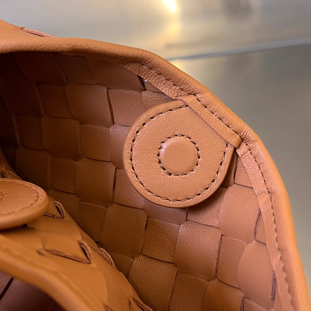 Bottega Veneta SARDINE 20 WITH CHAIN IN TAWNY BROWN LAMBSKIN