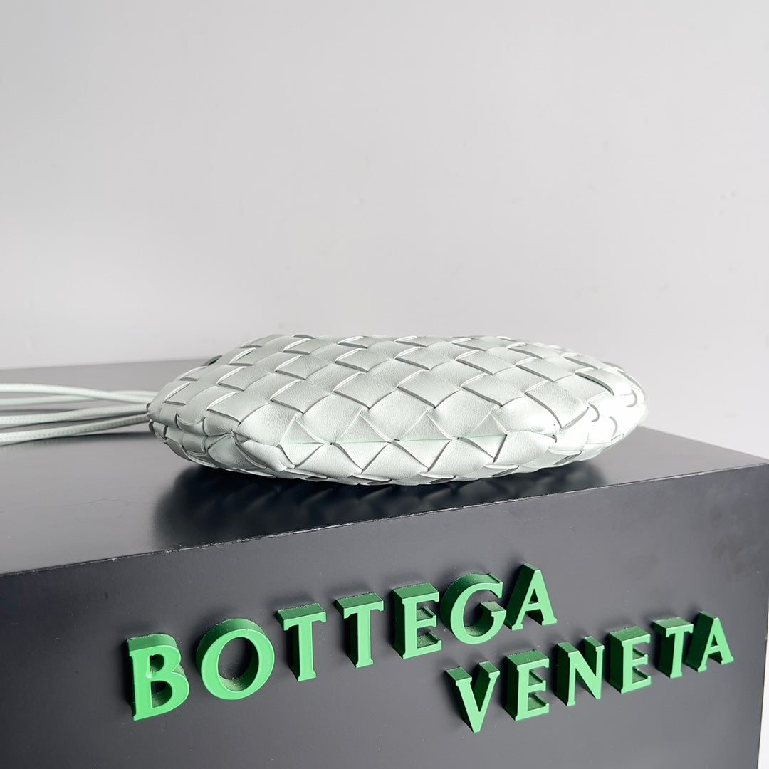 Bottega Veneta SARDINE 20 WITH CHAIN IN WHITE LAMBSKIN