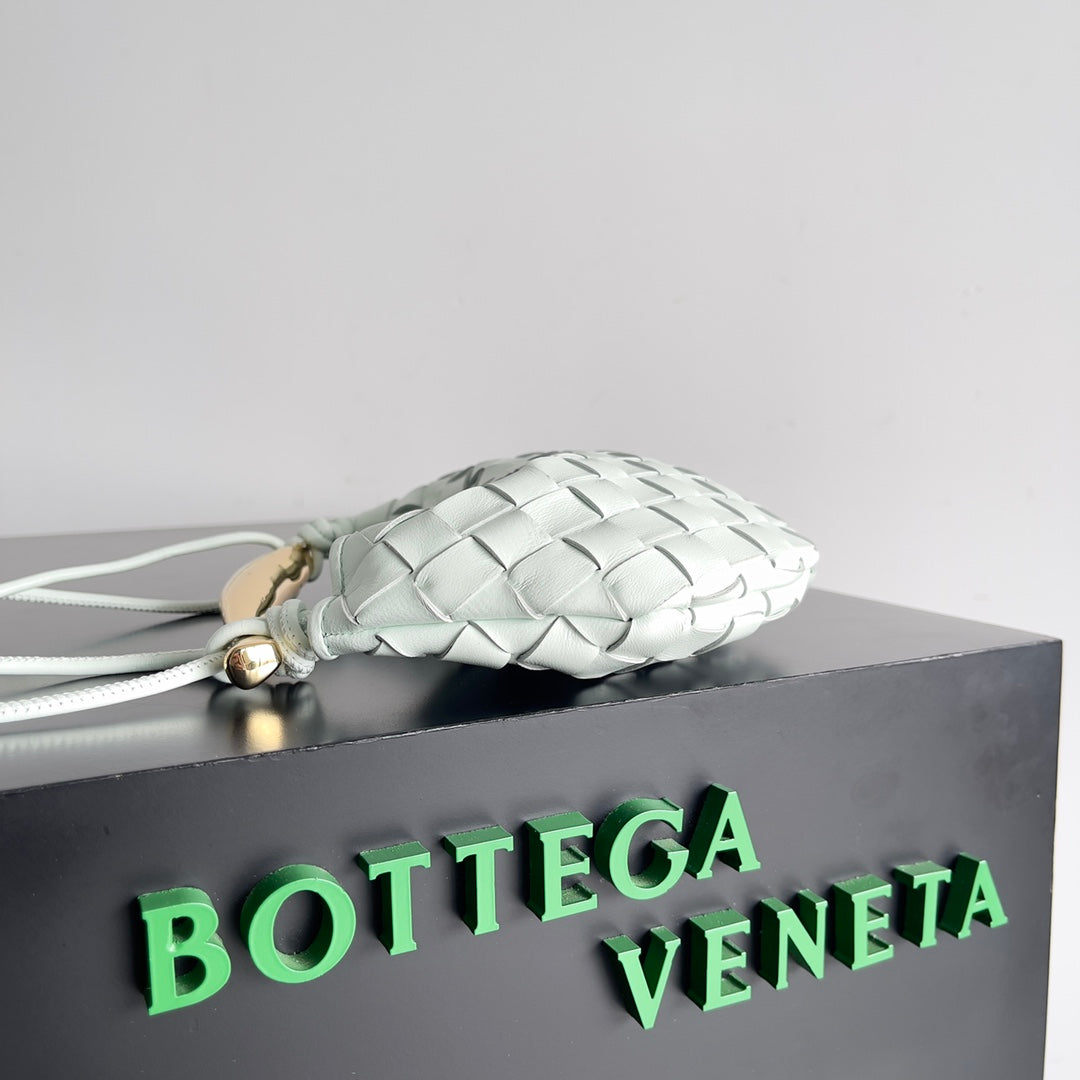 Bottega Veneta SARDINE 20 WITH CHAIN IN WHITE LAMBSKIN