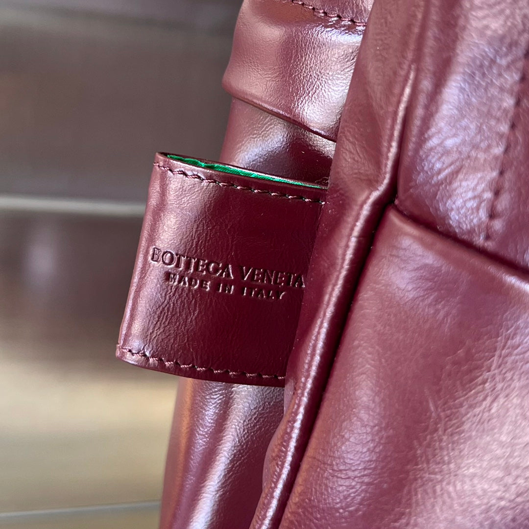 Bottega Veneta MEDIUM ARCHETYPE 46 BAROLO LAMBSKIN BACKPACK