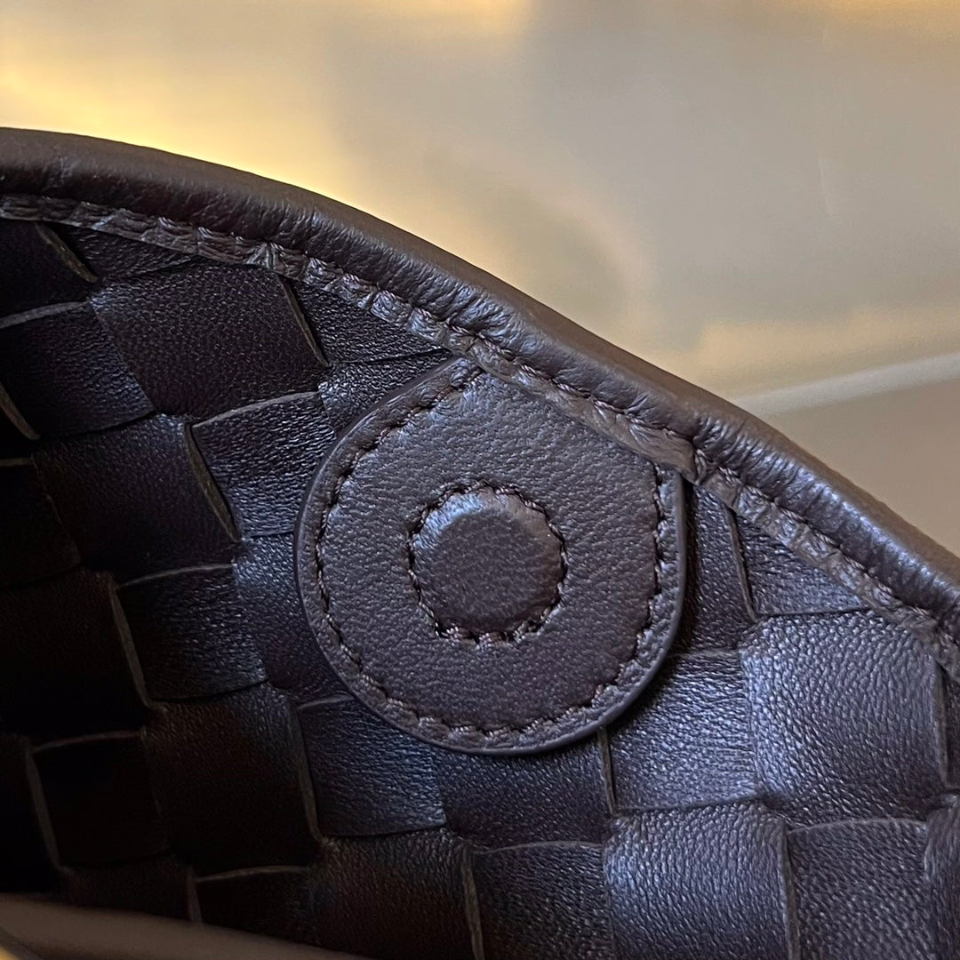 Bottega Veneta SARDINE 20 WITH CHAIN IN BLACK LAMBSKIN