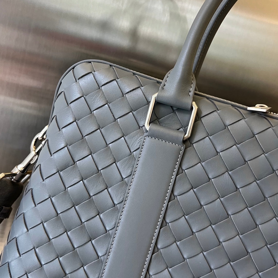 Bottega Veneta SLIM INTRECCIATO BRIEFCASE 36 GREY CALFSKIN