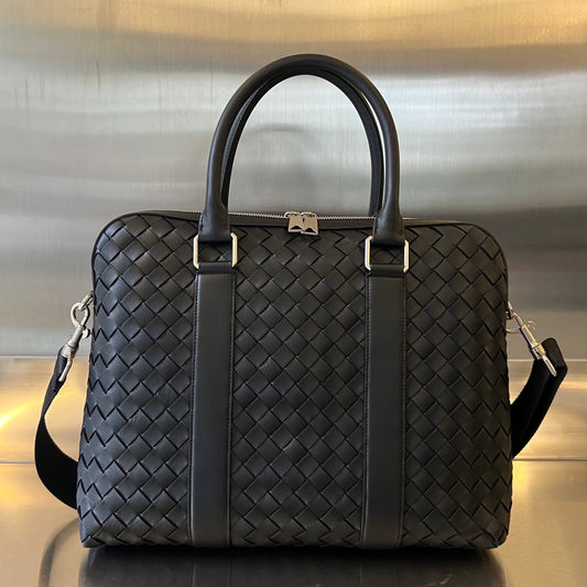 Bottega Veneta SLIM INTRECCIATO BRIEFCASE 36 BLACK CALFSKIN