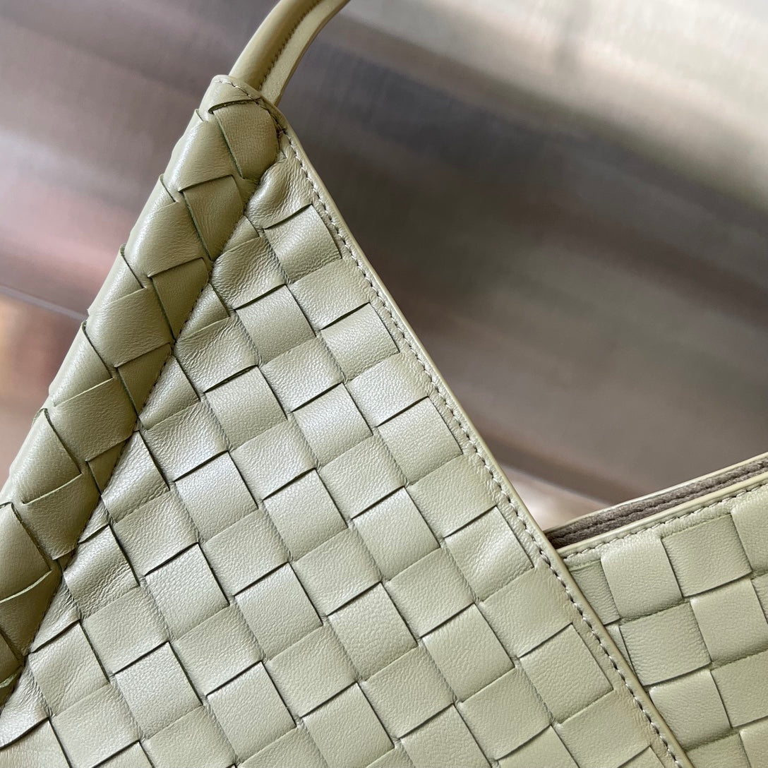 Bottega Veneta MINI SOLSTICE 30 SARDINE GREY LAMBSKIN