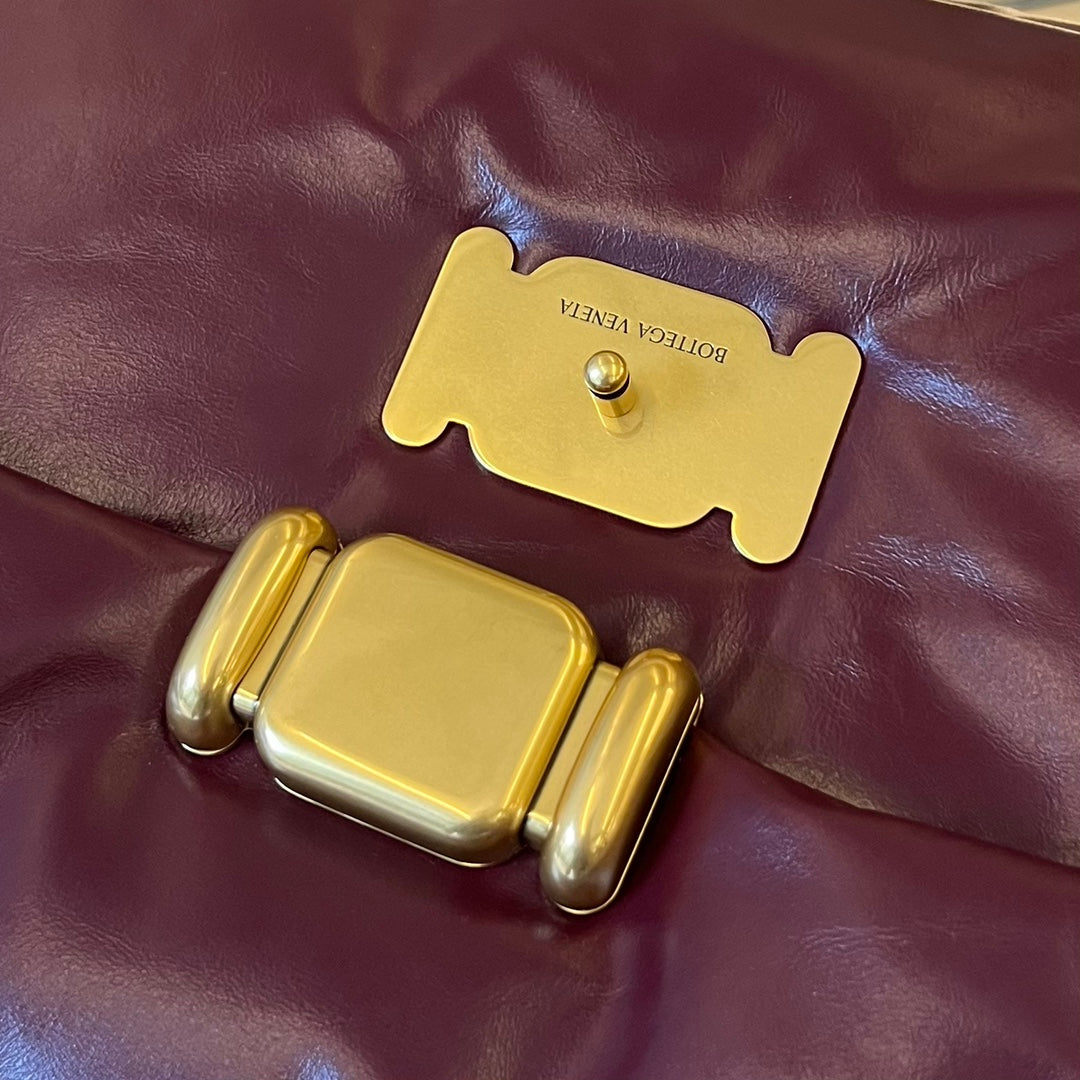 Bottega Veneta PAD PUFFER BAG 29 IN PLUM PURPLE COWHIDE LEATHER