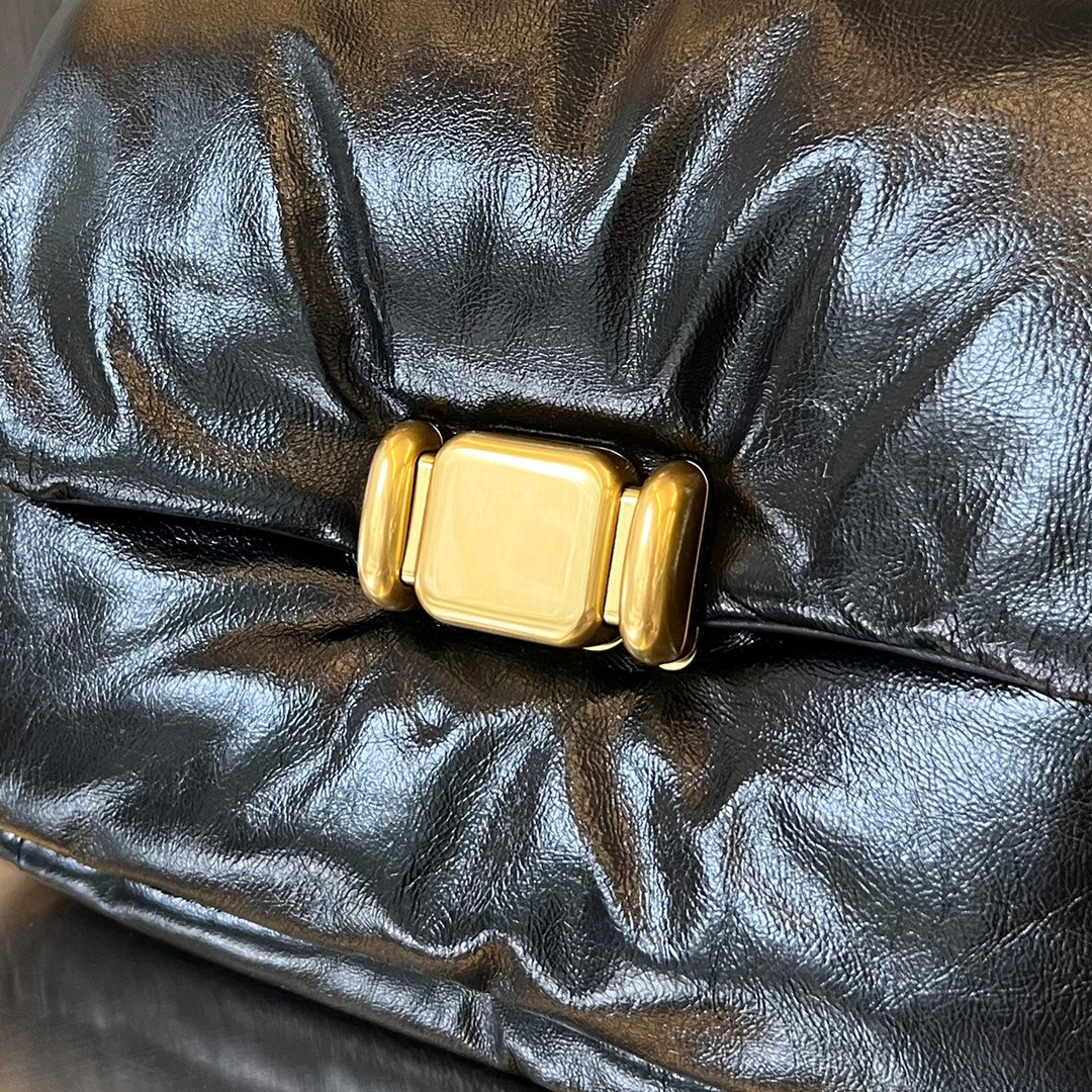 Bottega Veneta PAD PUFFER BAG 29 IN BLACK COWHIDE LEATHER