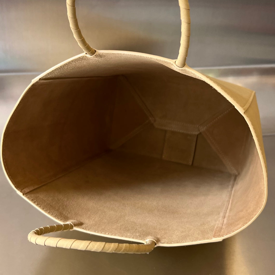 Bottega Veneta SMALL 26  BROWN BAG KRAFT CALFSKIN