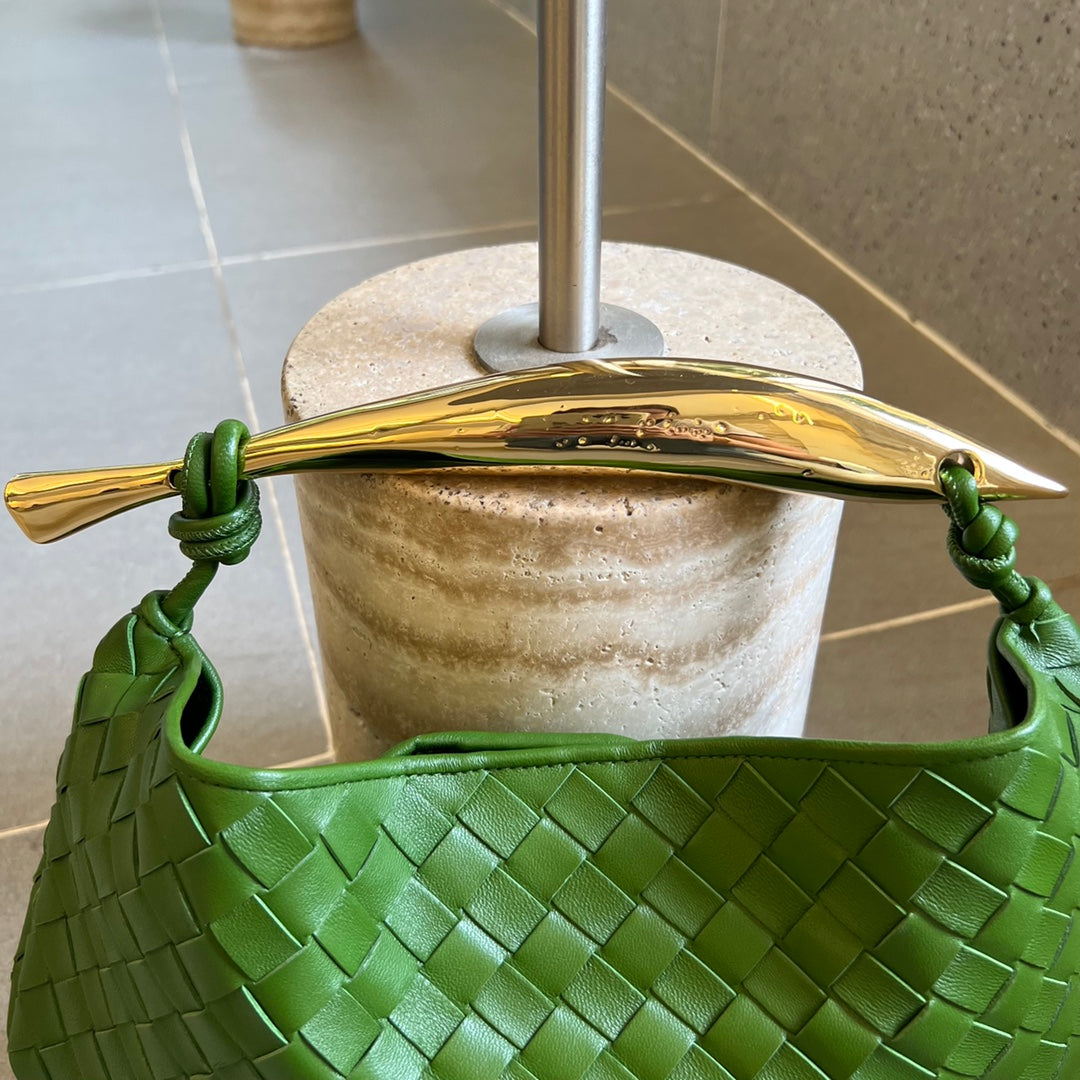 Bottega Veneta SARDINE 33 WITH CHAIN IN EMERALD GREEN LAMBSKIN