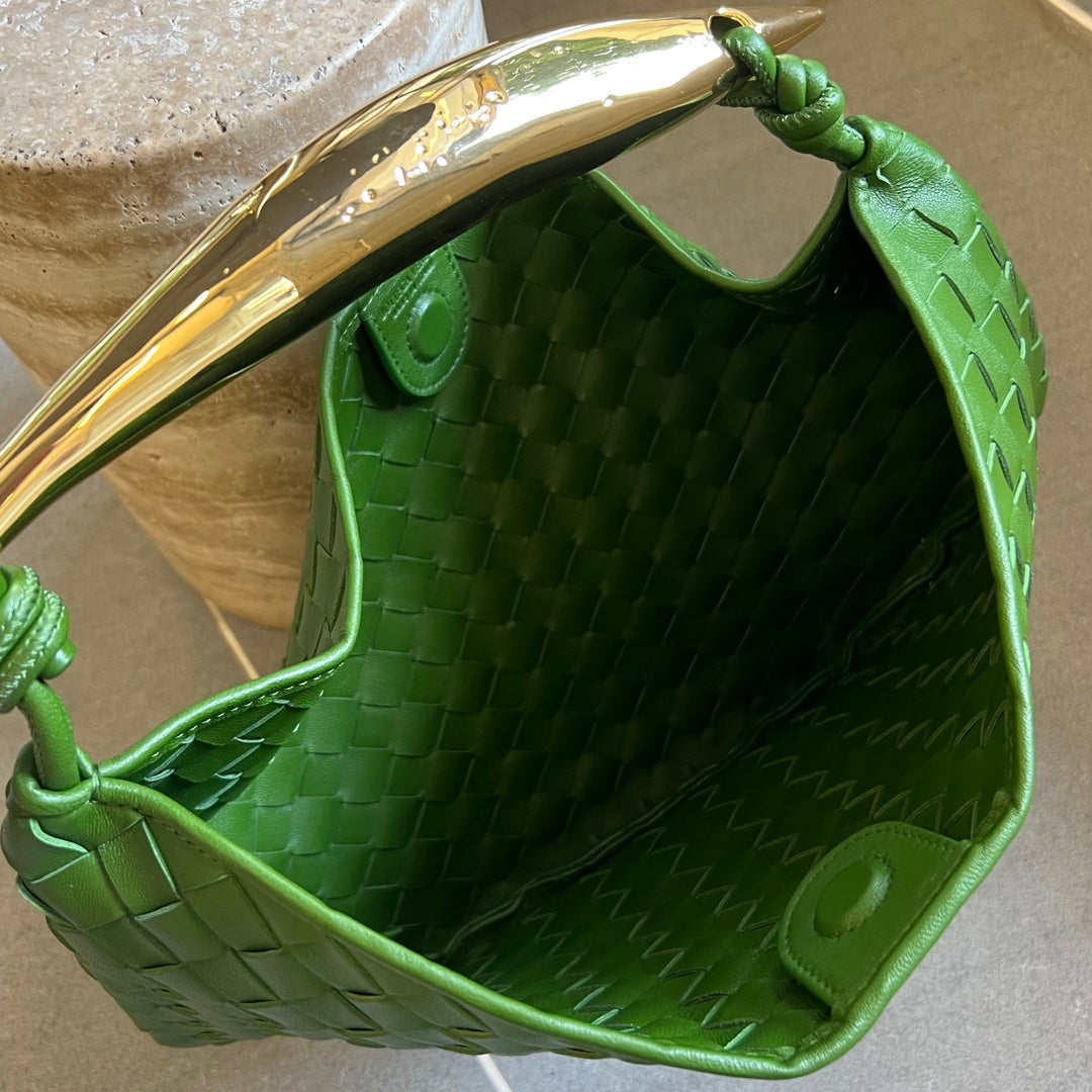 Bottega Veneta SARDINE 33 WITH CHAIN IN EMERALD GREEN LAMBSKIN