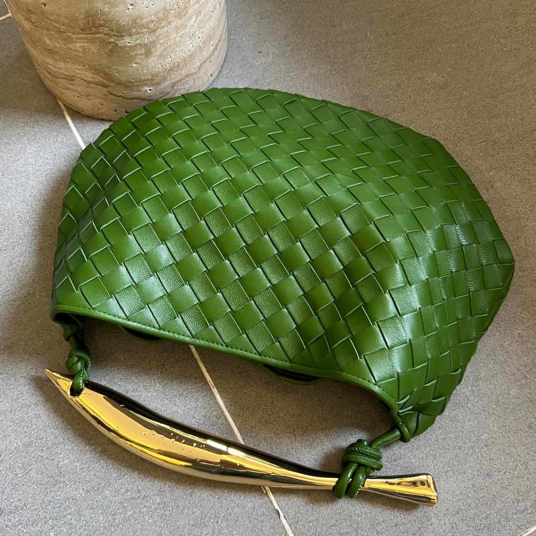 Bottega Veneta SARDINE 33 WITH CHAIN IN EMERALD GREEN LAMBSKIN