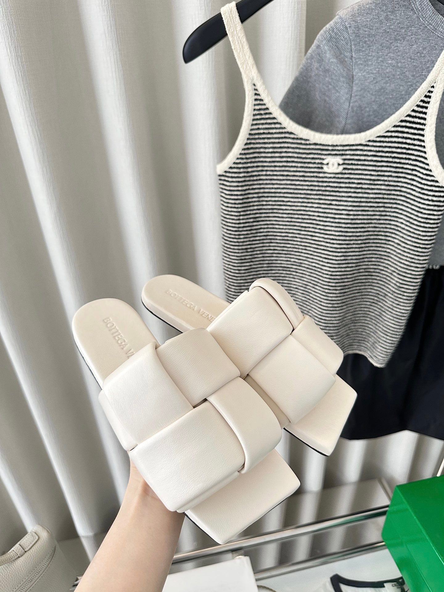 Bottega Veneta patch mule flat white lambskin