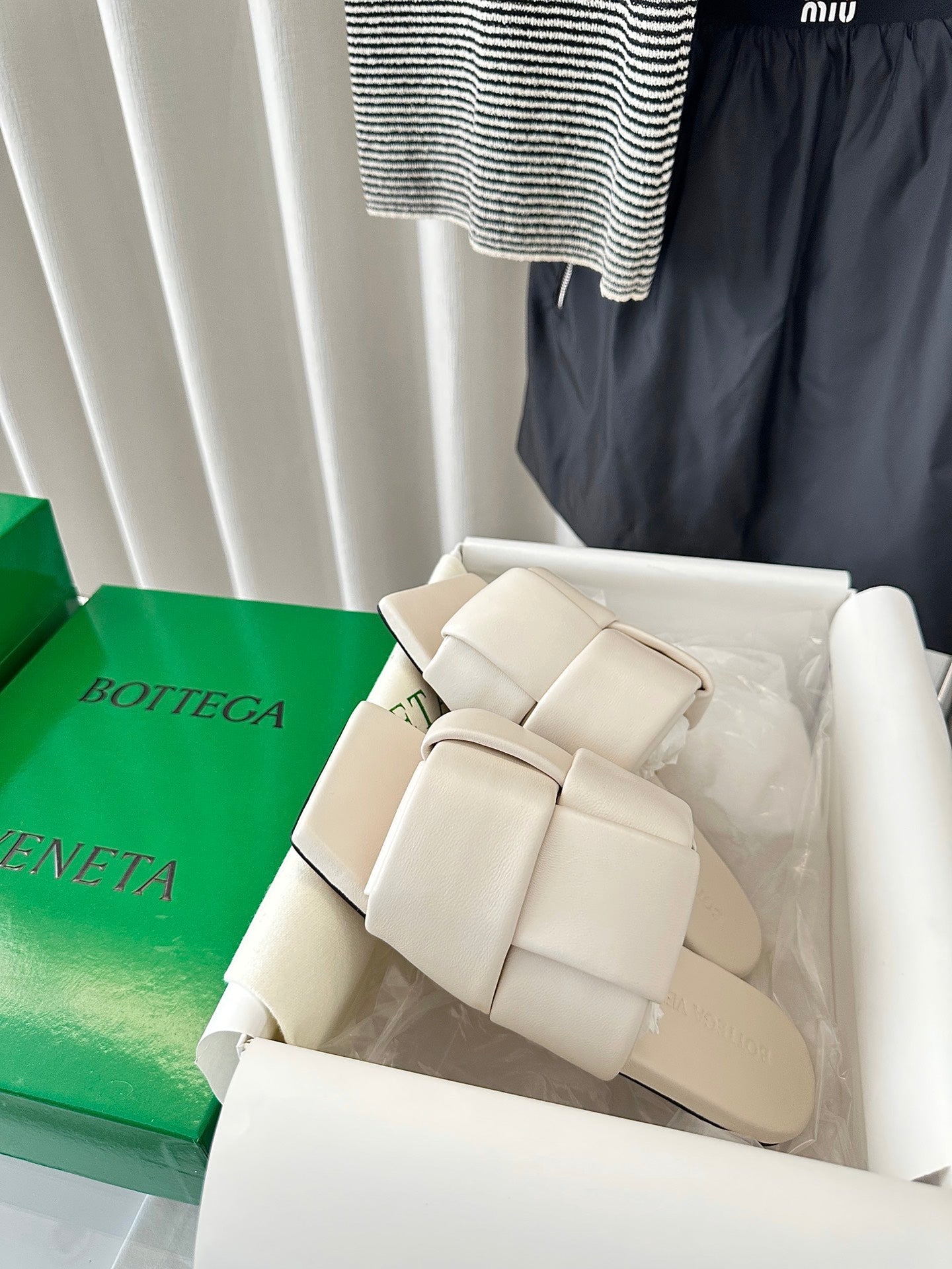 Bottega Veneta patch mule flat white lambskin