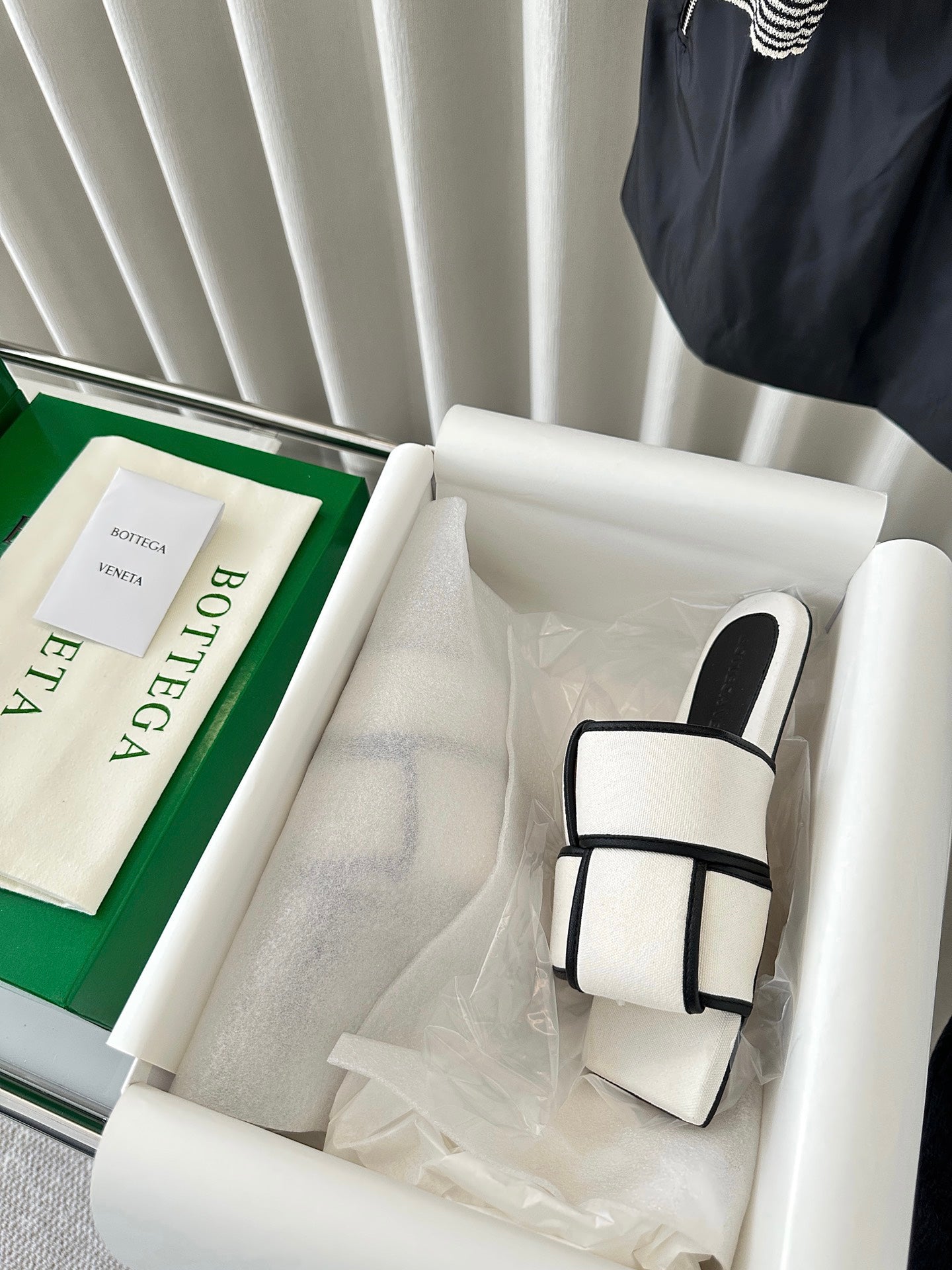 Bottega Veneta patch mule flat white black cotton lambskin