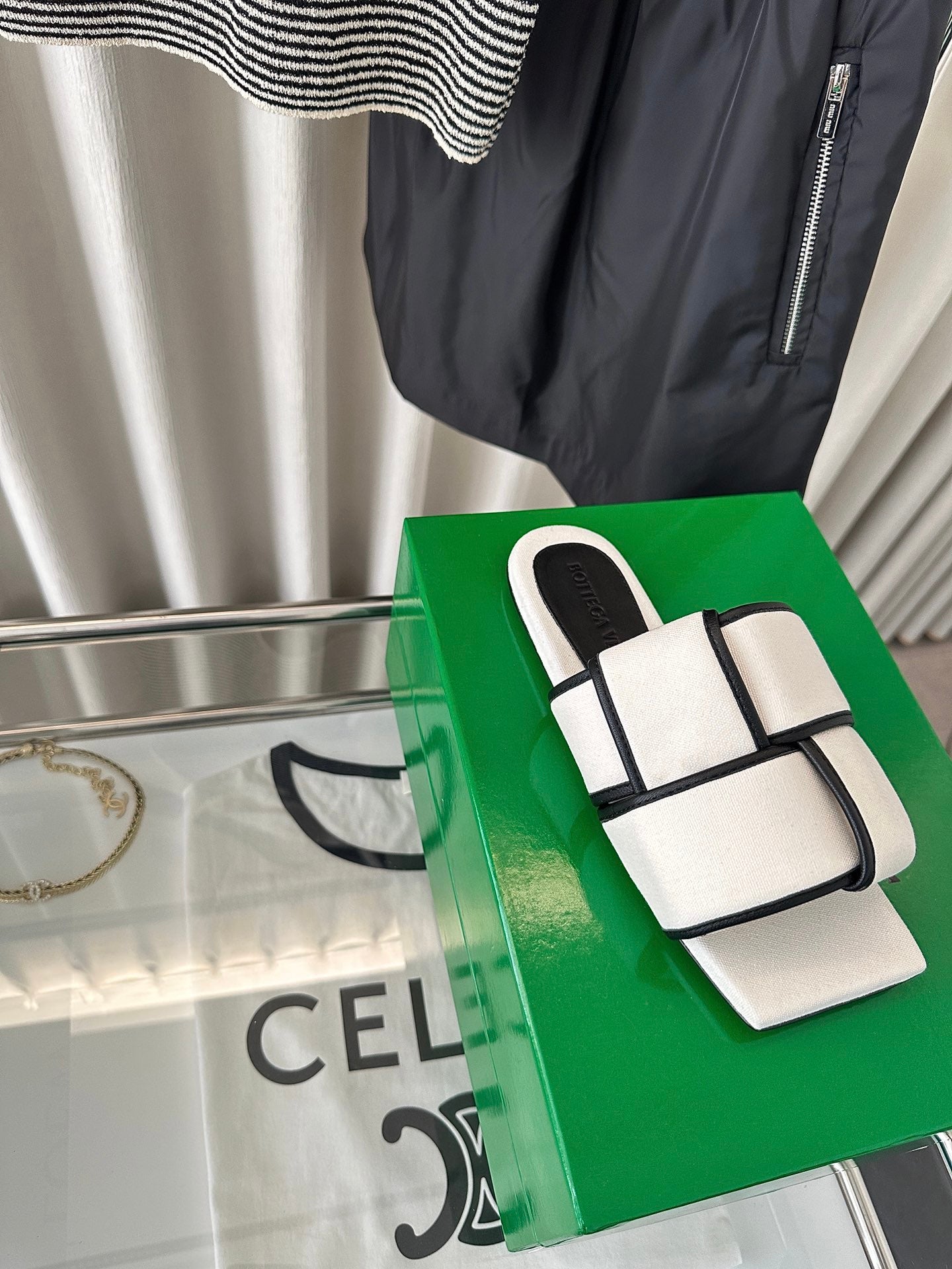 Bottega Veneta patch mule flat white black cotton lambskin